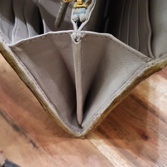 Miu Miu Tan Distressed Studded Wallet W/antique Finish - Picture 10 of 15